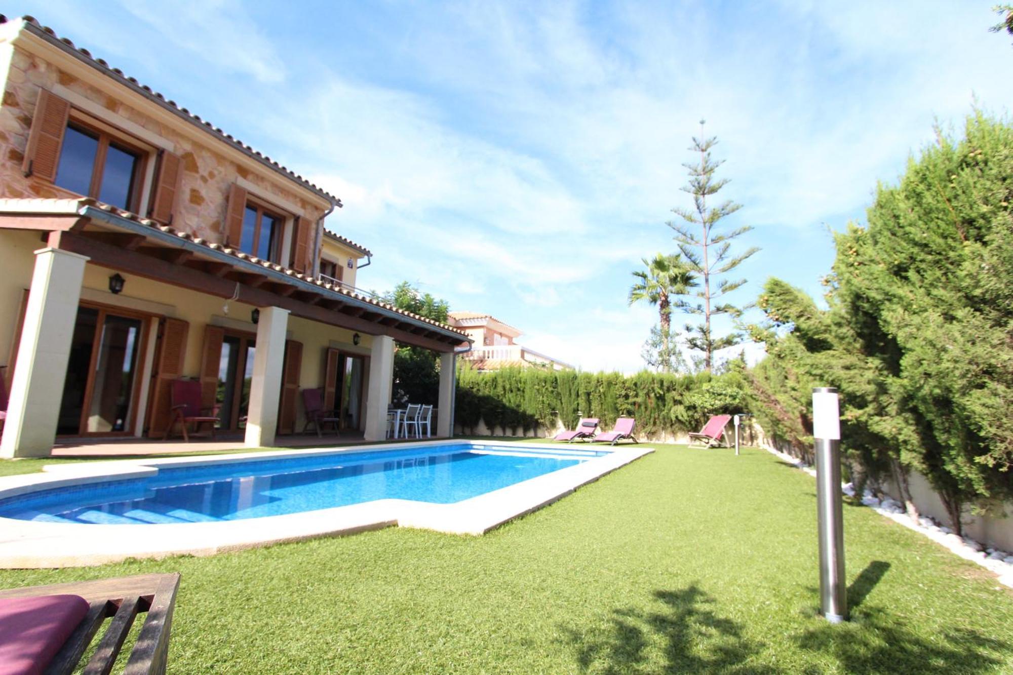 Villa Puerto Adriano El Toro  Exterior photo